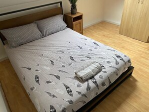 2 Schlafzimmer, WLAN, Bettwäsche