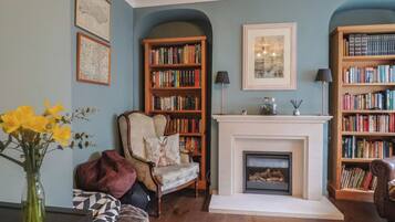 Cottage | Interior