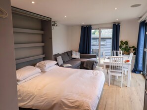 Living area - The Fernery (Colyton)