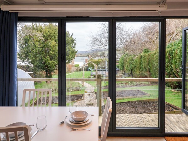 Dining - The Fernery (Colyton)