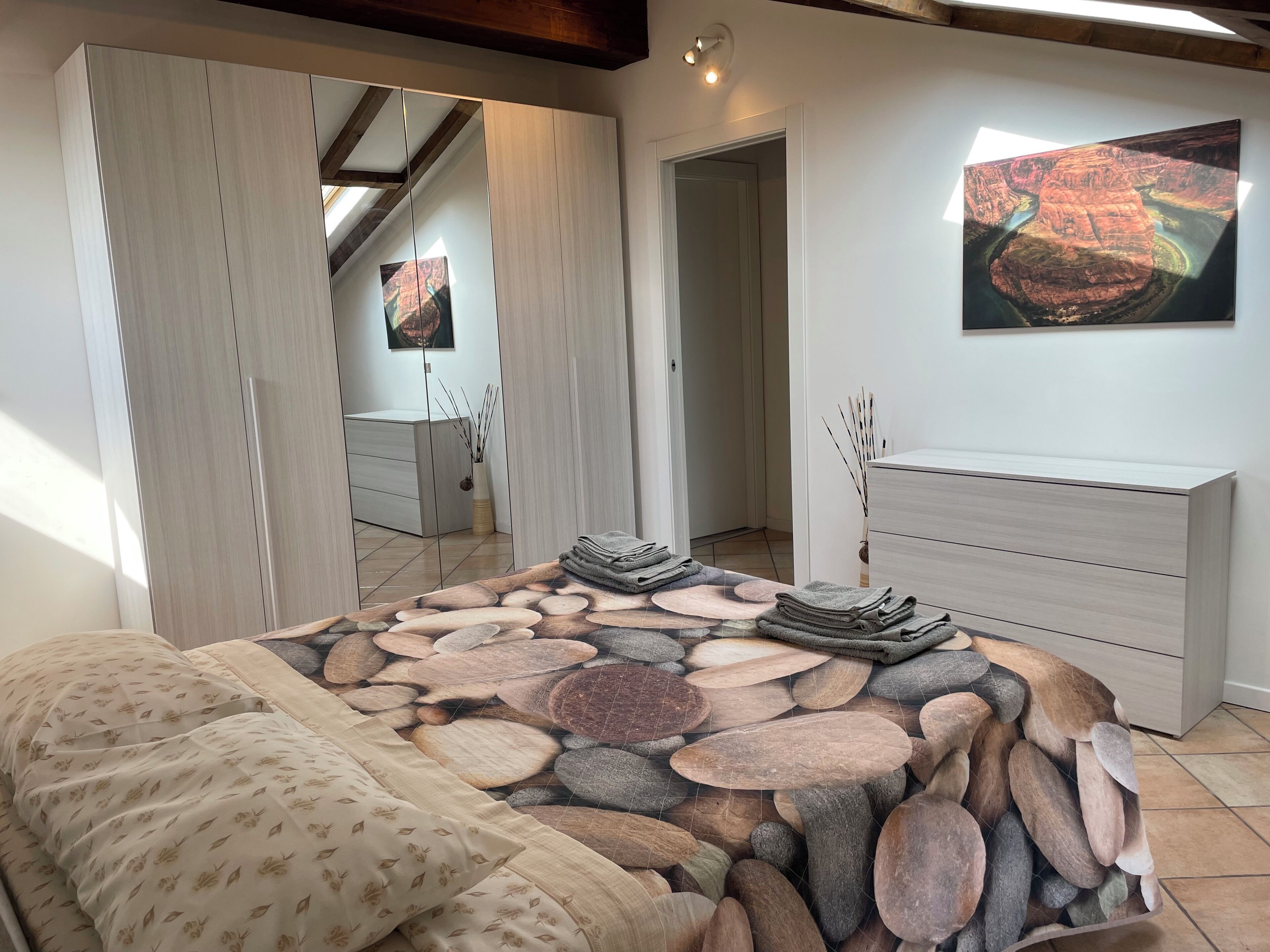 2 Schlafzimmer, Reisekinderbett, kostenloses WLAN, Bettwäsche