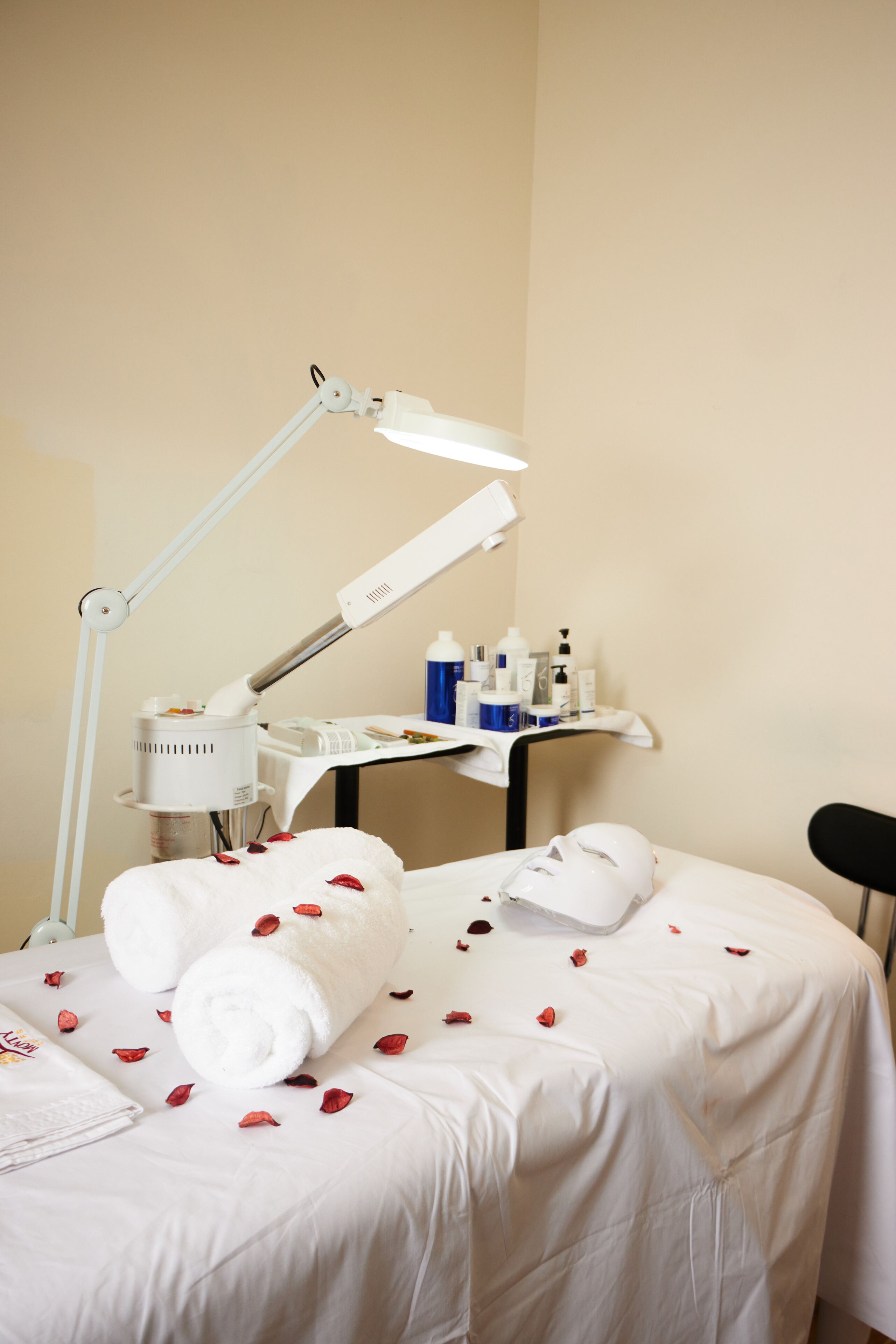 Couples treatment room(s), Turkish bath/hammam, body treatments