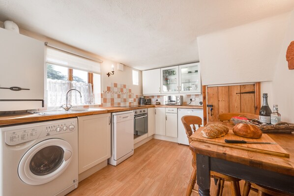 Fridge, microwave, oven, dishwasher