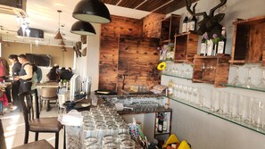 Bar (en la propiedad)