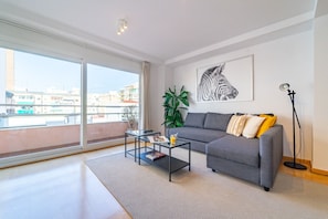 TV connectée de 40 pouces avec chaînes numériques, télévision