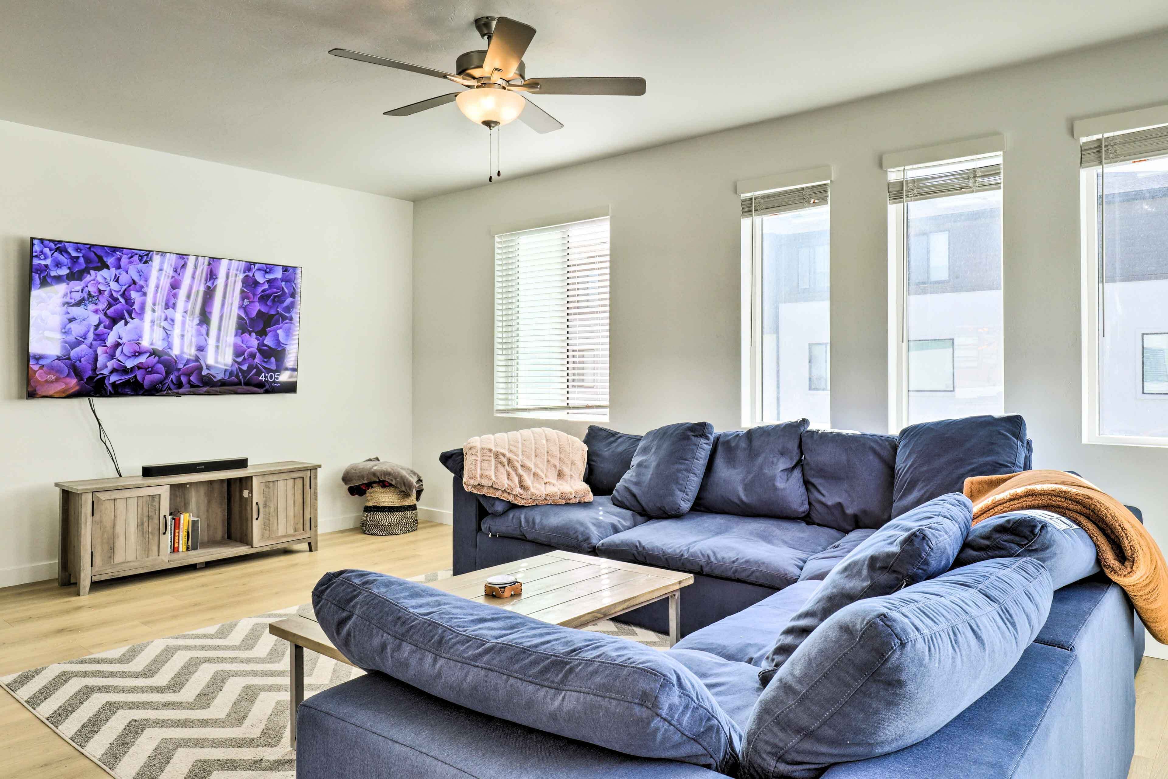 Modern Townhome - 8 Mi to Thanksgiving Point!