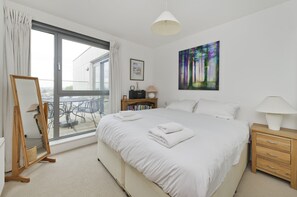 2 chambres, bureau, fer et planche à repasser, Wi-Fi gratuit