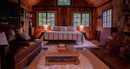 Vanderkamp NY – Langston Lodge Romantic Lakeview Hideaway on 850 Acres