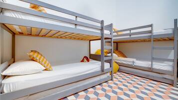 3 bedrooms, iron/ironing board