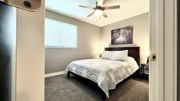 2 Schlafzimmer, Bügeleisen/Bügelbrett, Reisekinderbett, kostenloses WLAN