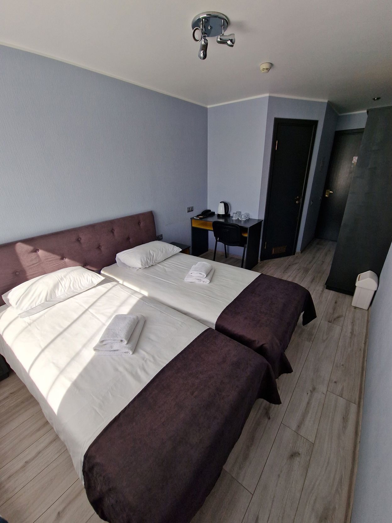 Desk, free WiFi, bed sheets