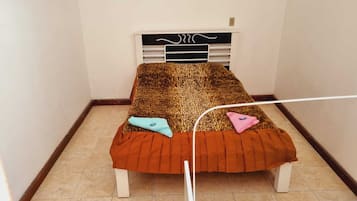 2 bedrooms, iron/ironing board