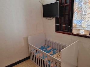2 bedrooms, iron/ironing board