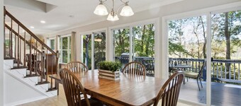 Creekfront Retreat w/ Hot Tub & Sunset Views
