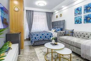 1 habitación, tabla de planchar con plancha y wifi 
