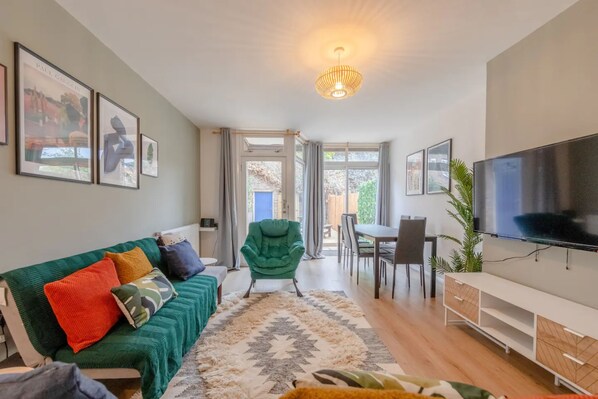 Basic-Haus, Mehrere Betten | Wohnzimmer