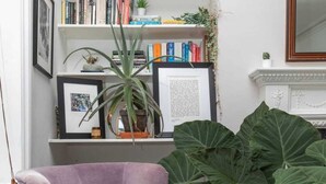 Basic Apartment, Multiple Beds | Interior - Bright 2 Bedroom Flat in Lower Clapton (London)
