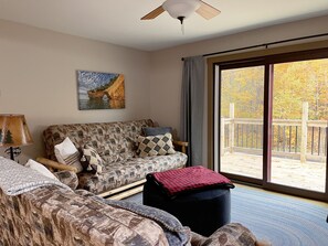 Smart TV - Pictured Rocks Bungalow (Munising)