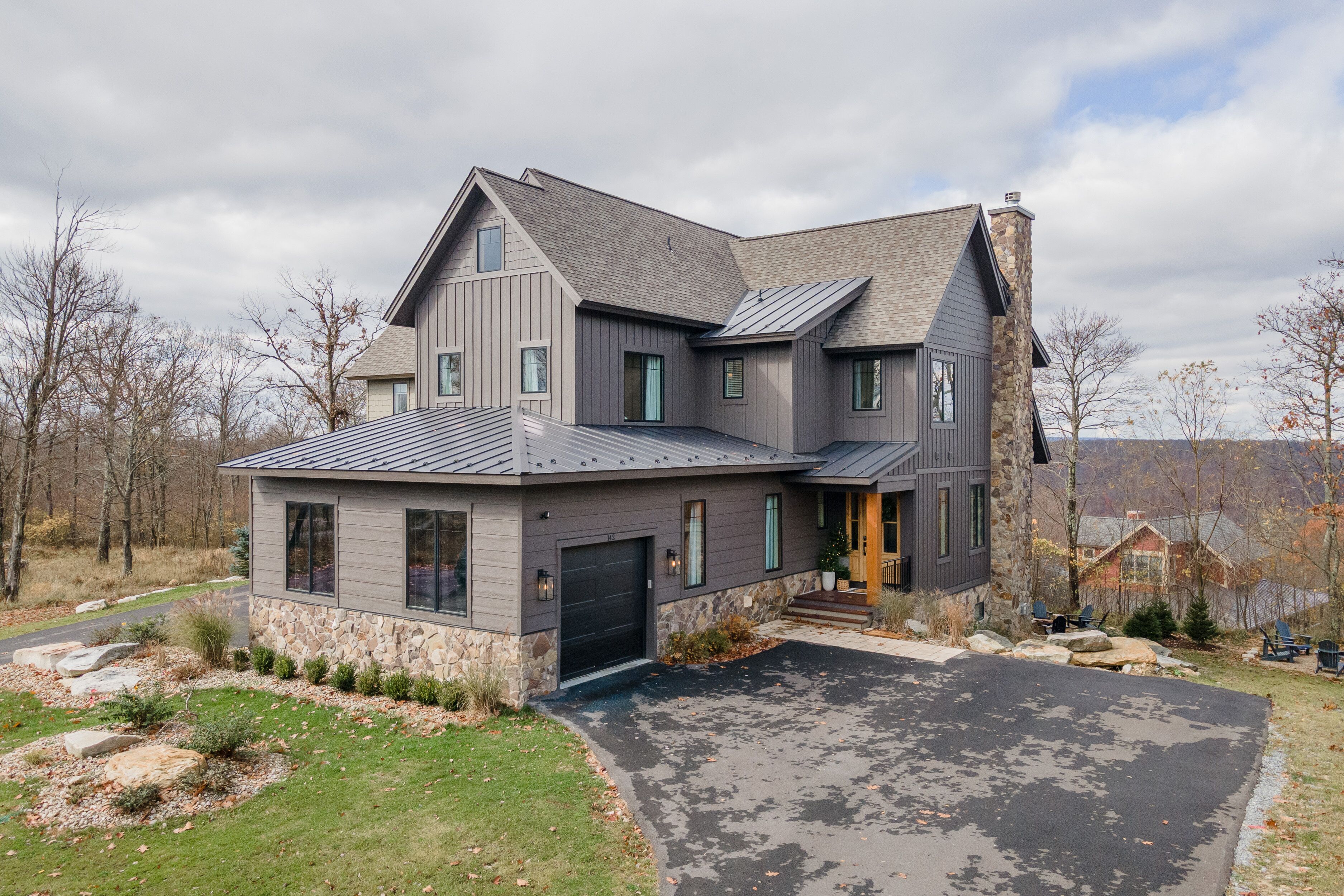 Hot Coco By The Fire: Lake Area, Ski Area, Hot Tub, Fireplace, Fire Pit!