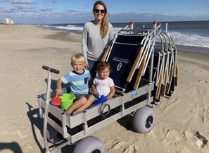 Beach nearby, sun-loungers, beach towels - #15 Dog-Friendly 2BR Ocean-Block Cottage with Private Drive in Rehoboth Beach (Rehoboth Beach)