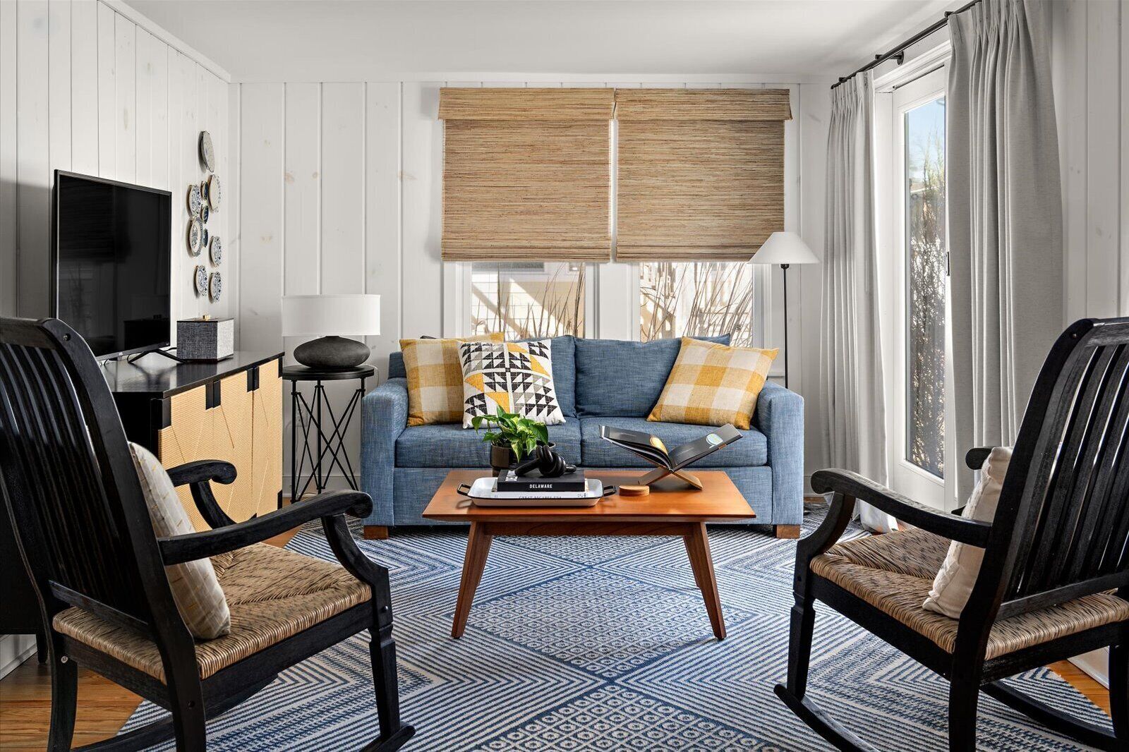 Smart TV, videojuegos, libros y biblioteca musical 