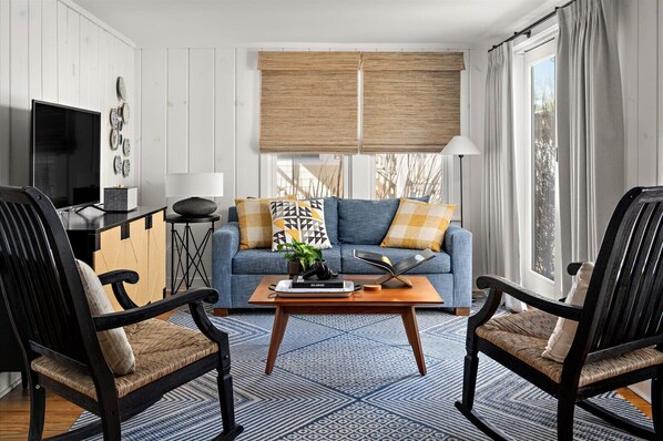 Téléviseur connecté, jeux vidéo, livres, sélection de musique