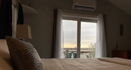 * *Oceanfront | Hampton Beach | Pet Friendly* *