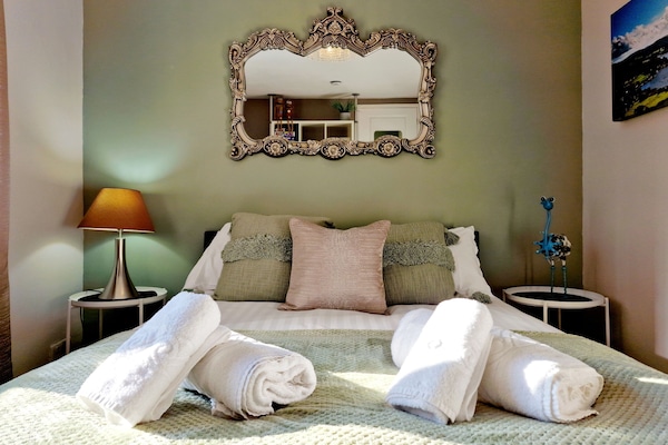 Cottage | 1 bedroom, individually decorated, individually furnished, free WiFi