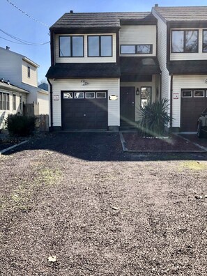Exterior - Beautiful beach home (Point Pleasant Beach)