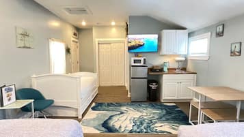 1 dormitori, escriptori, wifi i roba de llit