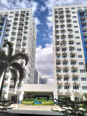 Exterior - Ray's Staycation Haven at Sea Residences (Pasay)