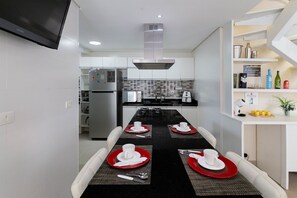 Private kitchen - Triplex Solaris - Guarujá (Guarujá)