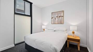 2 bedrooms, iron/ironing board, WiFi, bed sheets