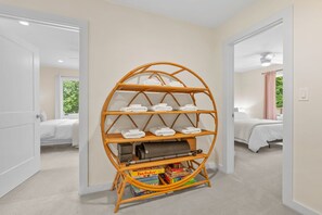 4 bedrooms, desk, iron/ironing board, WiFi