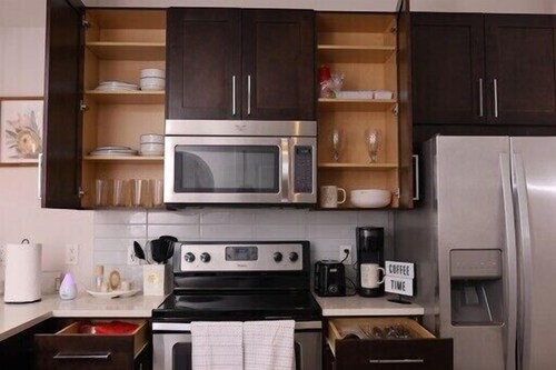 LUXURY CONDO IN THE HEART OF BUCKHEAD