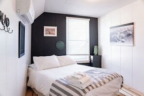 House | 2 bedrooms, free WiFi, bed sheets