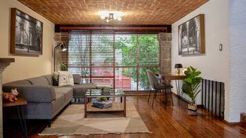 TV, fireplace, stereo, offices