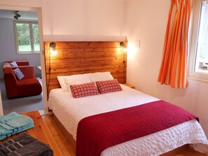 2 chambres, fer et planche à repasser, Wi-Fi gratuit, draps fournis