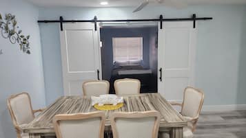 3 chambres, bureau, fer et planche Ă  repasser, Wi-Fi gratuit