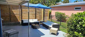 In the heart of Stuart-close to beaches