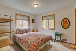 2 habitaciones, tabla de planchar con plancha y wifi gratis 