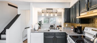 Modern Arlington Gem, Minutes from  DC & Pentagon