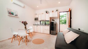 Standard Apartment, 1 Bedroom | Living area | 42-inch TV with cable channels - Smart Depas Tulum (Tulum)