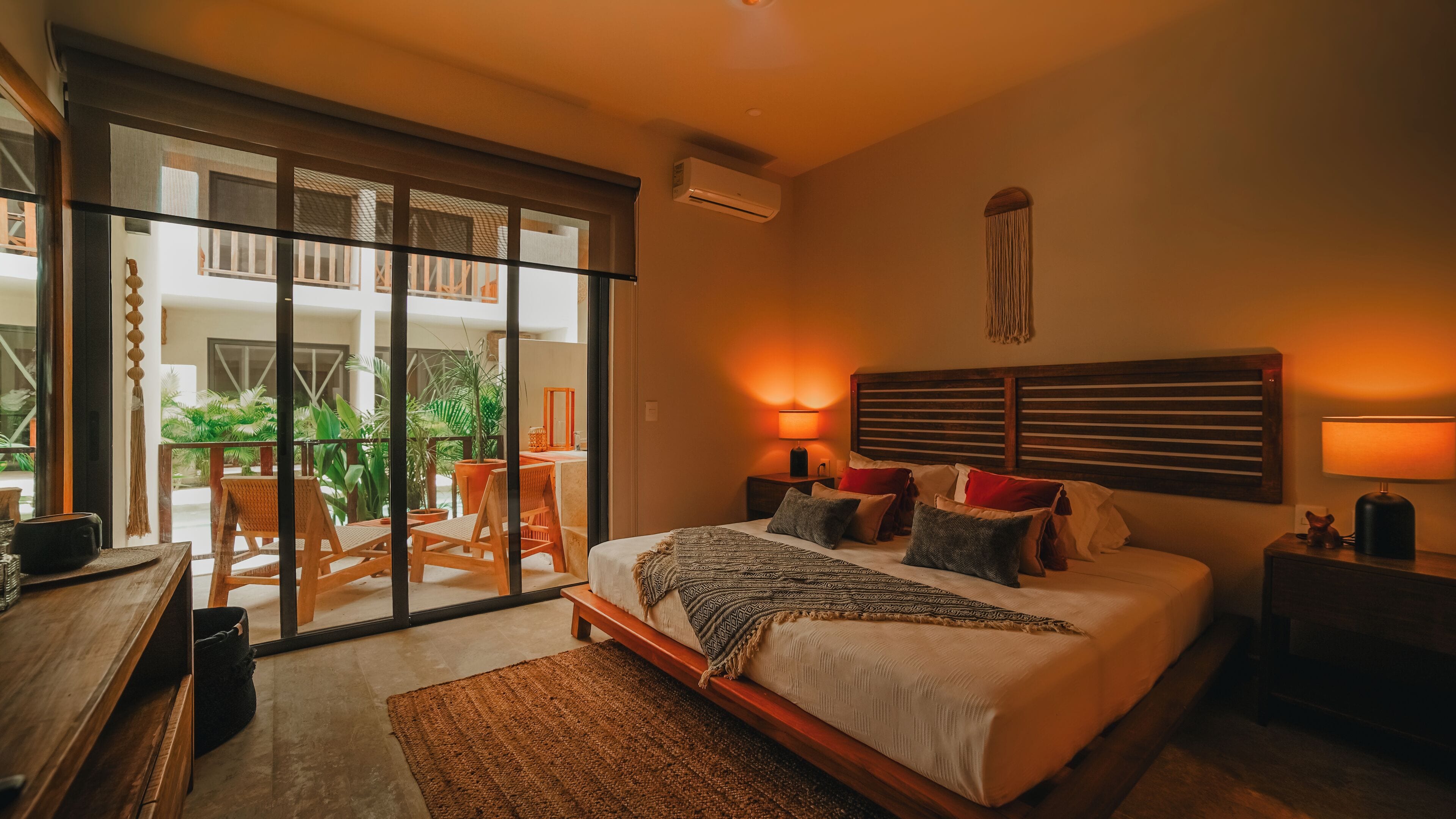 Standard Apartment, 1 King Bed | Iron/ironing board, free cribs/infant beds, free WiFi, bed sheets