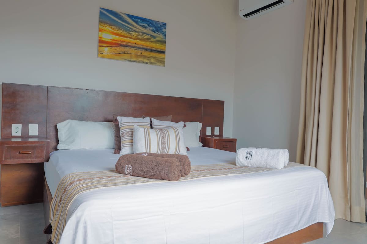 Standard Apartment, 1 King Bed with Sofa bed, Tower