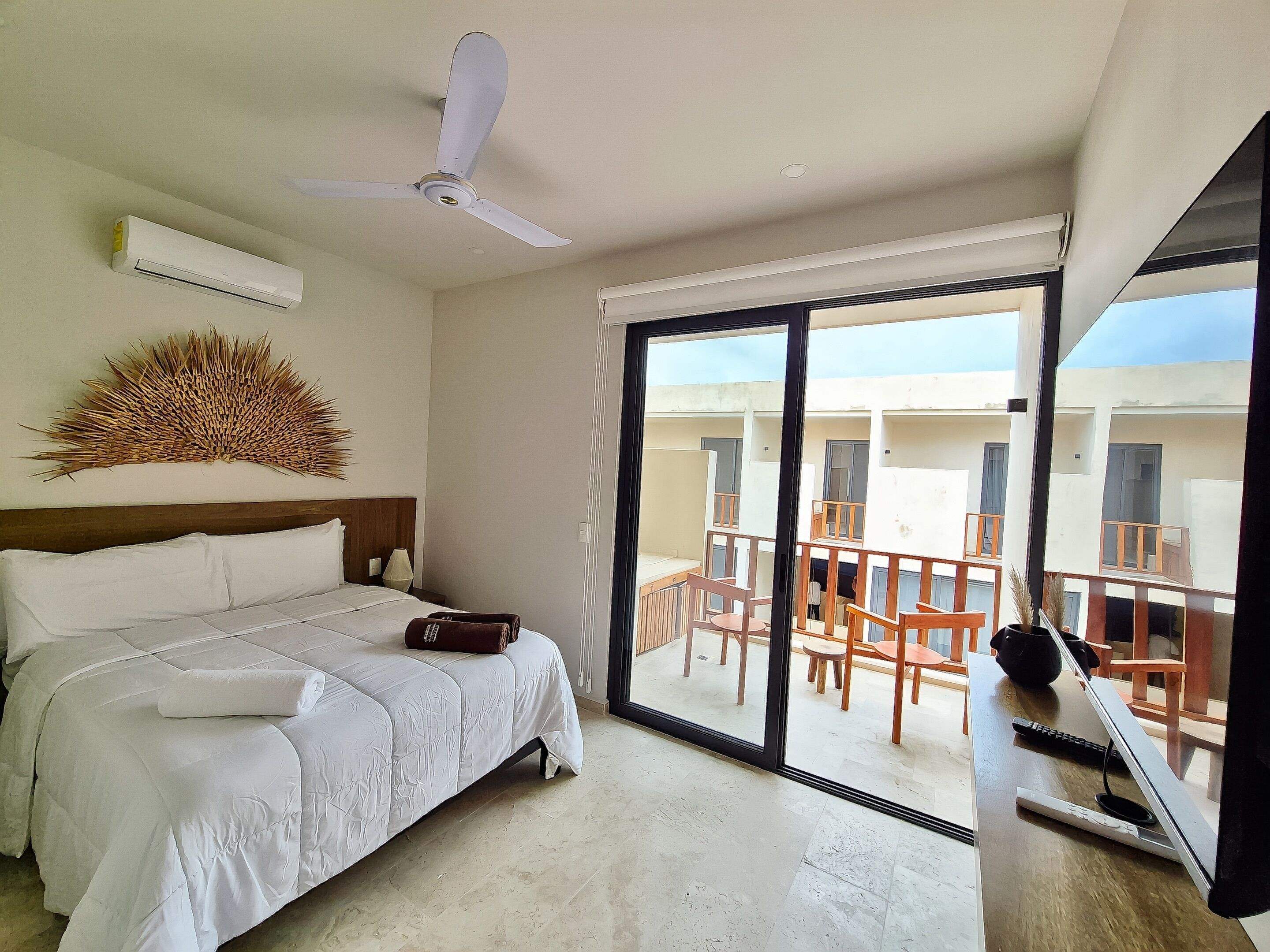 Standard Apartment, 4 Bedrooms, Balcony | Iron/ironing board, free cribs/infant beds, free WiFi, bed sheets