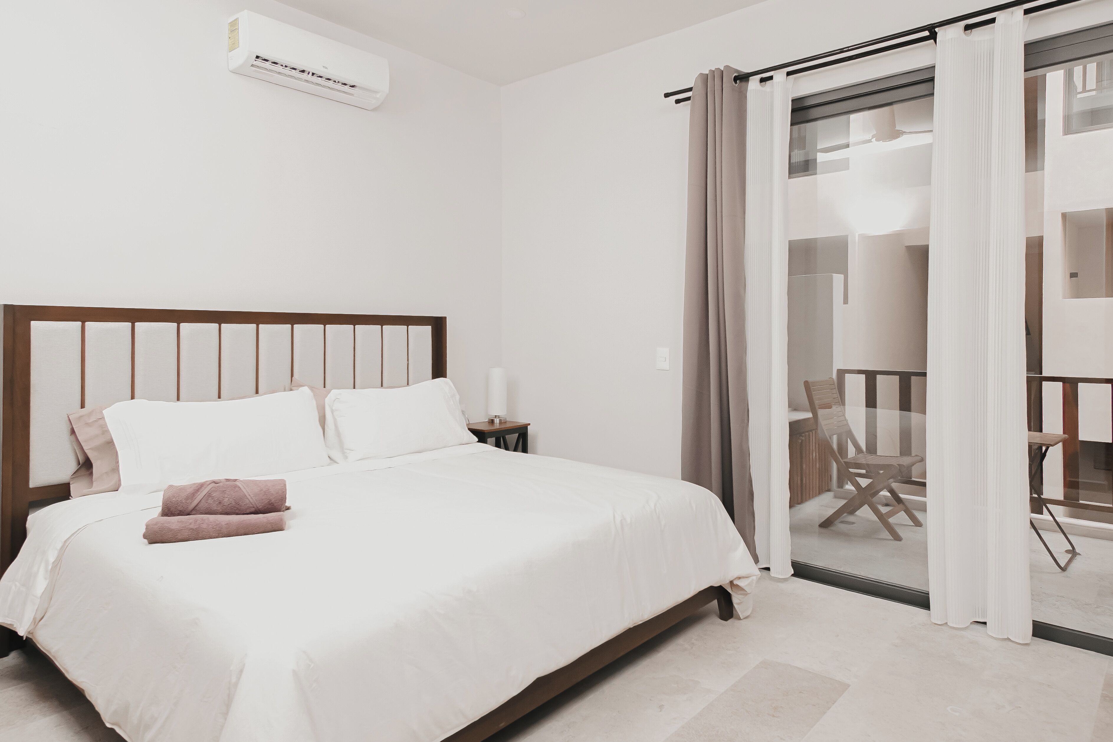 Standard Apartment, 1 Bedroom | Iron/ironing board, free cribs/infant beds, free WiFi, bed sheets