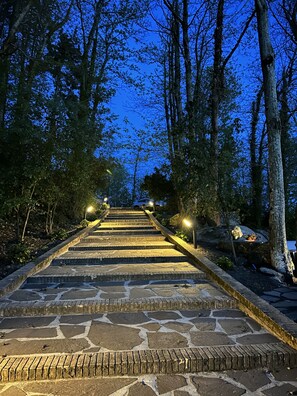 Property grounds - Villa Casale "Il Diaccio" with panoramic views of the Tuscan Maremma (Roccatederighi)