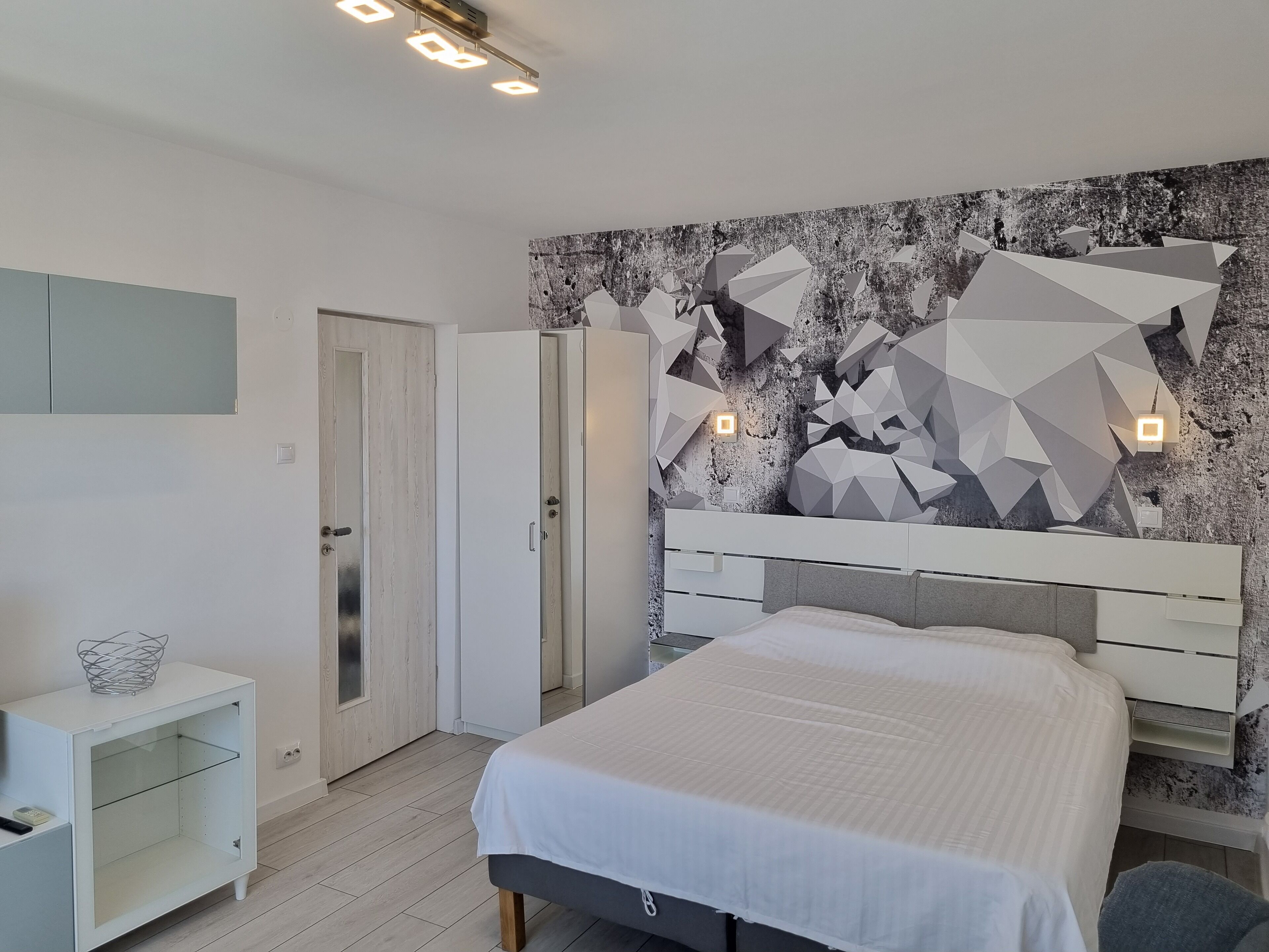 1 chambre, bureau, fer et planche à repasser, Wi-Fi gratuit