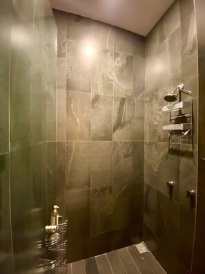 Classic Condo | Bathroom - Condo Mir by TRVL2HM (Cabo San Lucas)
